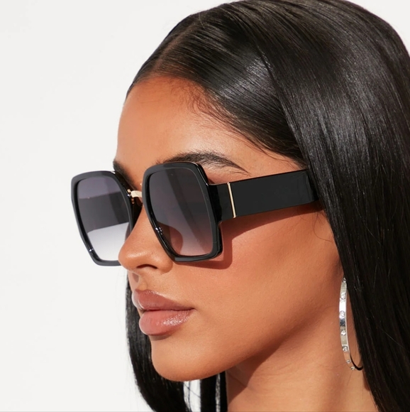 New Black Sunglasses - Picture 3 of 3